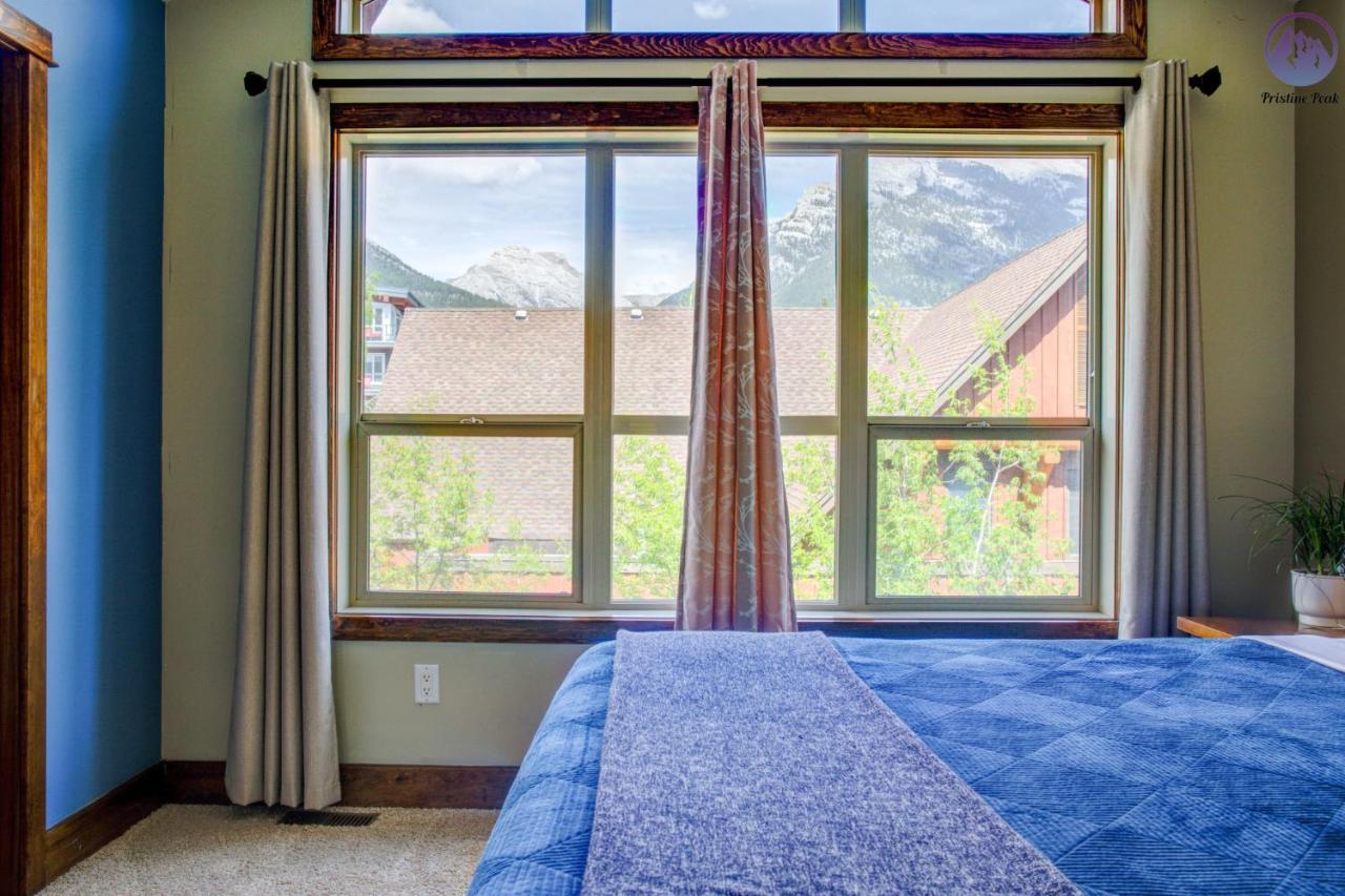 Fire Mountain Two Bedroom Condo Канмор Экстерьер фото